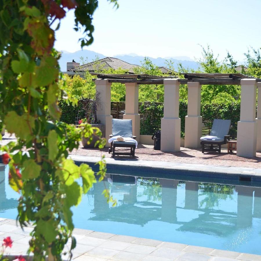 La Bella Vita Studios Paarl Bagian luar foto