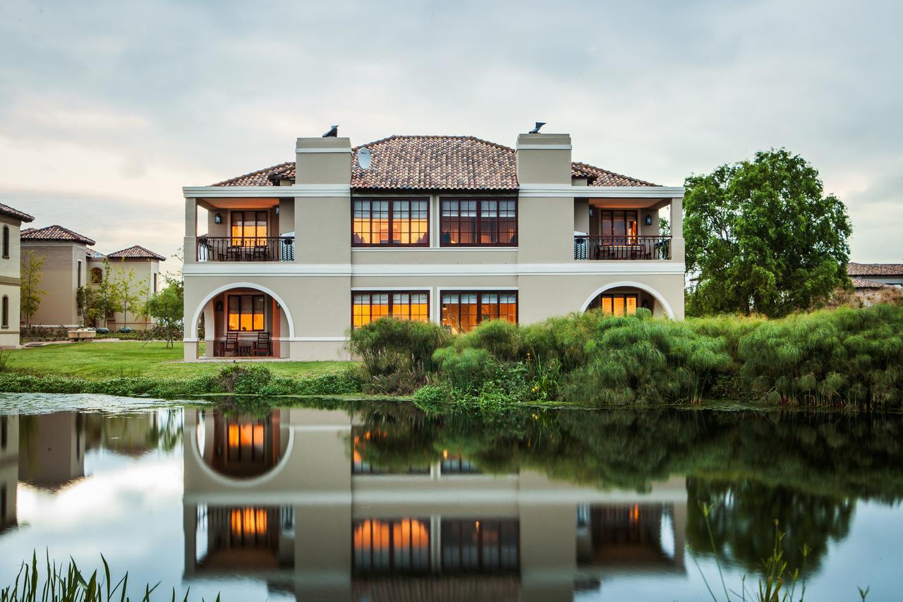 La Bella Vita Studios Paarl Bagian luar foto